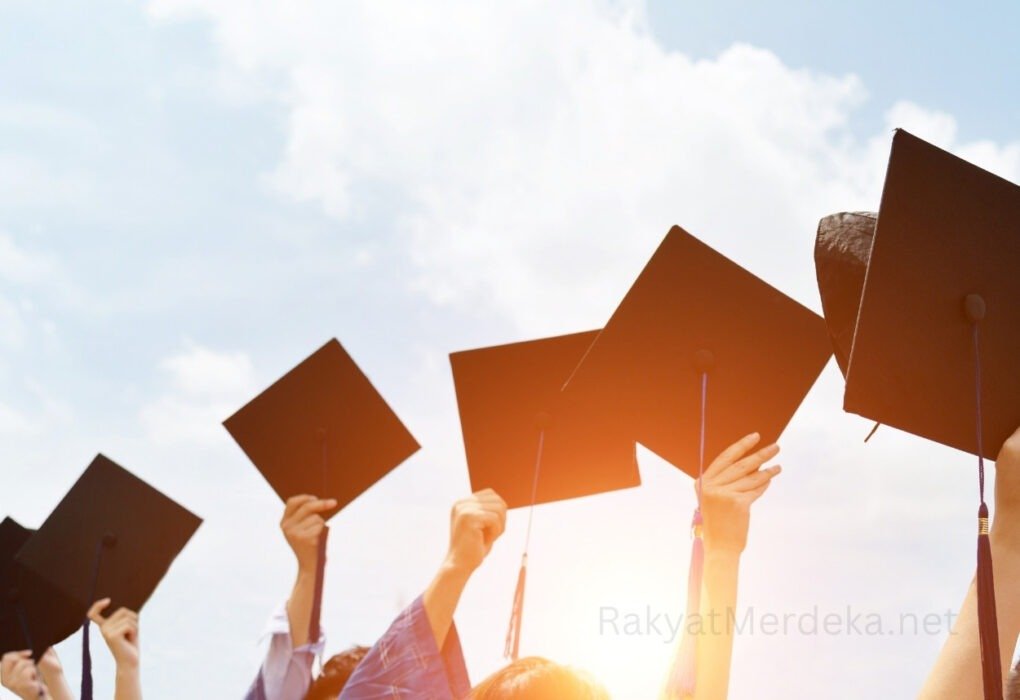 PEM Akamigas Wisuda 207 Lulusan, Serapan Kerja Capai 90 Persen - RakyatMerdeka.net