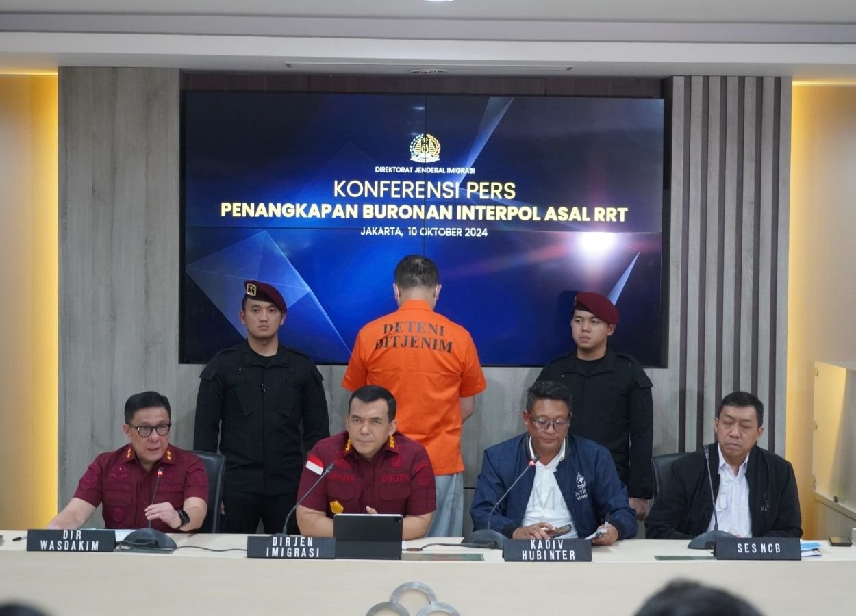 Yusril Tegaskan Penangkapan Buron Interpol Ikuti Mekanisme Hukum Internasional - RakyatMerdeka.net