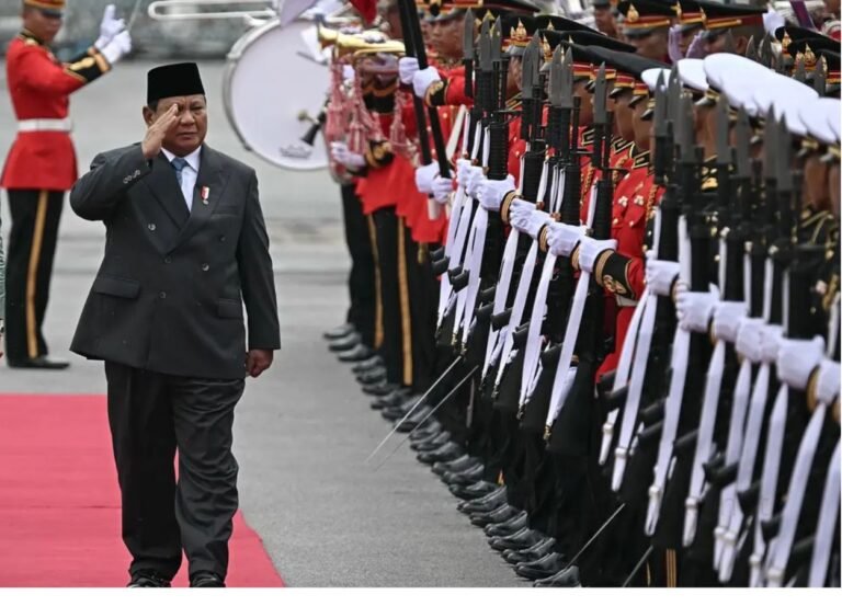 Prabowo Terima Tanda Kehormatan Angkatan Bersenjata Kerajaan Thailand - RakyatMerdeka.net