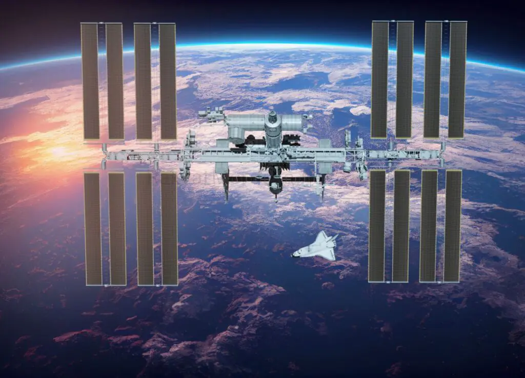 Astronot NASA dan ESA Selesaikan Spacewalk di Luar ISS - RakyatMerdeka.net