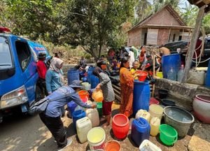 BNPB Salurkan Ribuan Liter Air Atasi Kekeringan Jawa Tengah - RakyatMerdeka.net