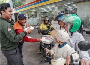 Pertamina Patra Niaga Bagikan 8.100 Porsi Makanan - RakyatMerdeka.net